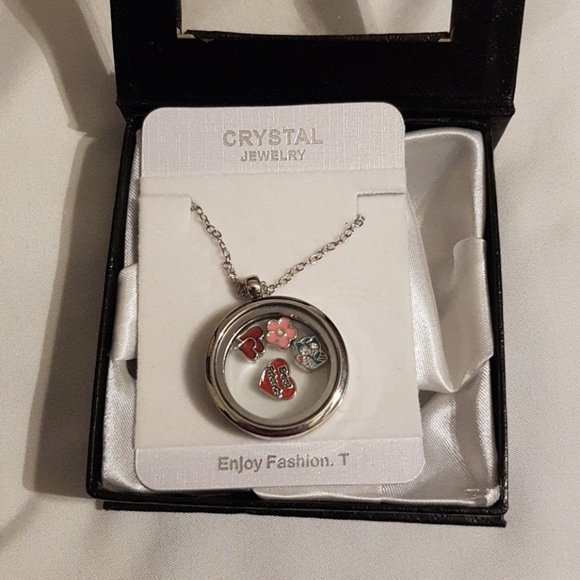 Women's Crystal Jewelry Round charm pendant necklace - Picture 1 of 3